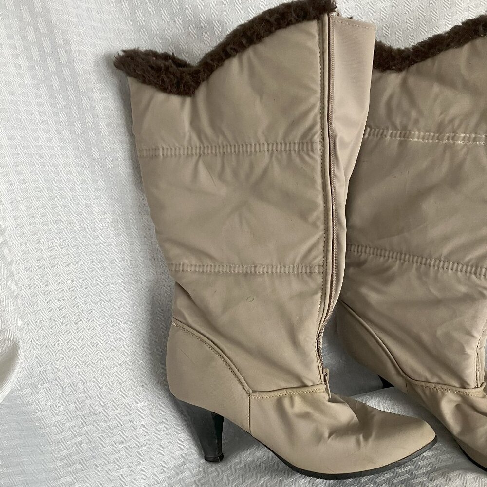 Tan Women's Boots Zipper Front Size 9M EUC - Picture 3 of 6